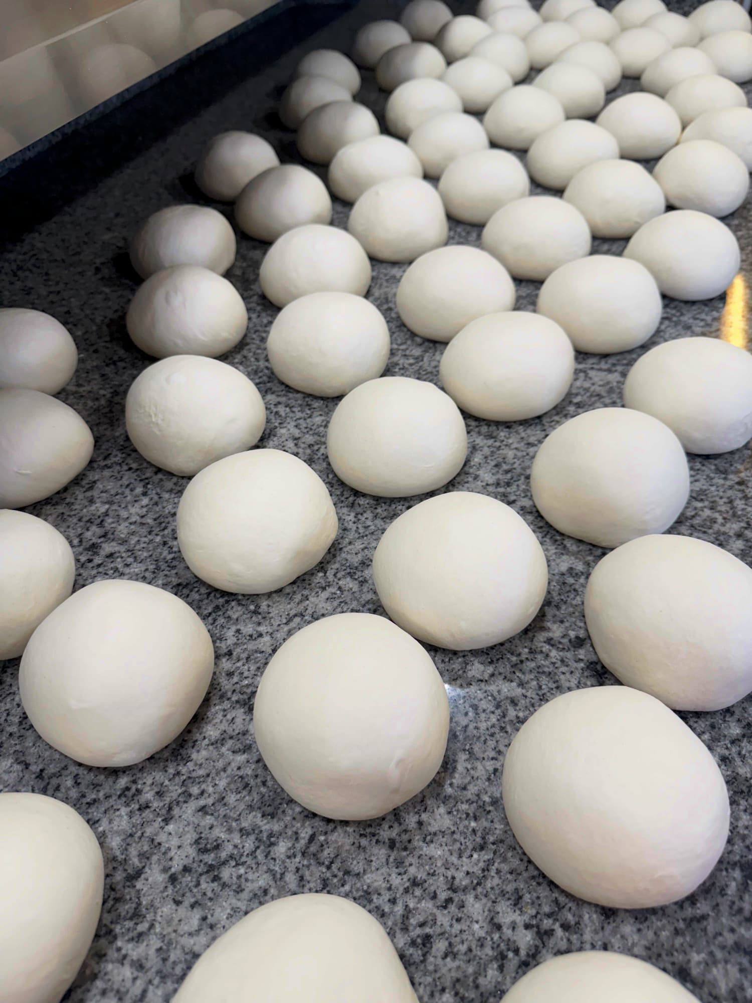 Boules de pâte artisanale — Tomate & Mozza